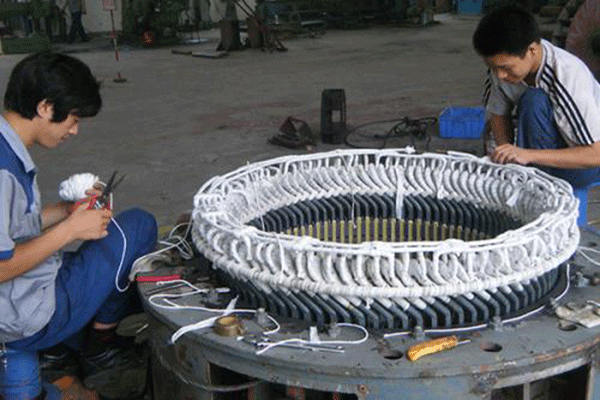 西安西瑪高壓電機(jī)外殼帶電的主要原因和過(guò)程解析。