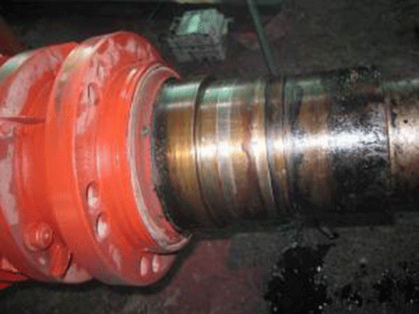 如何檢查高壓電動機的通風(fēng)和軸承的潤滑是否正常？